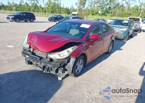2014 Hyundai Elantra Se z USA, uszkodzony, nr VIN 5NPDH4AE0EH540387